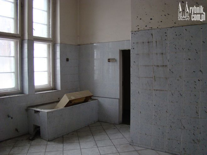 Sanepid: w budynku dermatologii w „Juliuszu” nie ma bakterii ani wirusów, Archiwum
