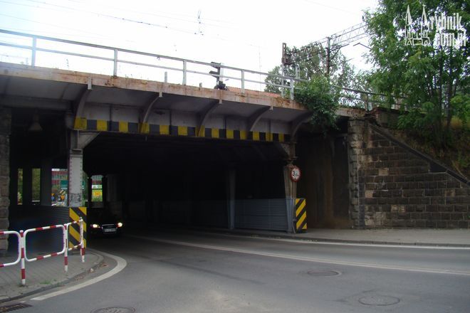 Kłopotliwy przejazd pod wiaduktem na ulicy Chwałowickiej, Dominika Kuśka