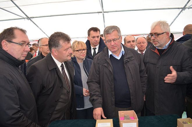 Prezydent Komorowski przyjechał na budowę zbiornika Racibórz Dolny, WFOŚiGW