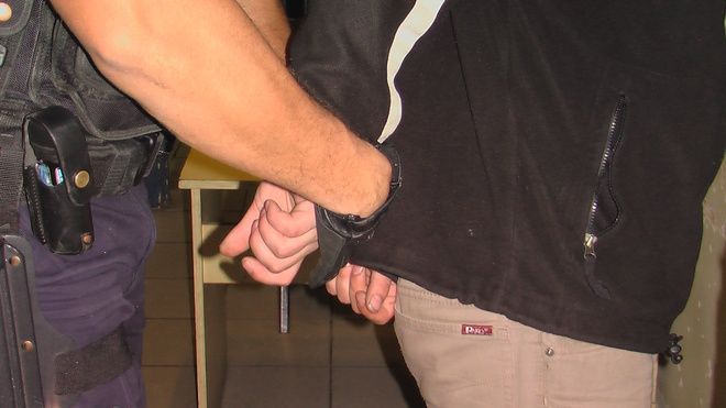 Zatrzymanie mężczyzny podejrzanego o pedofilię, KMP w Rybniku