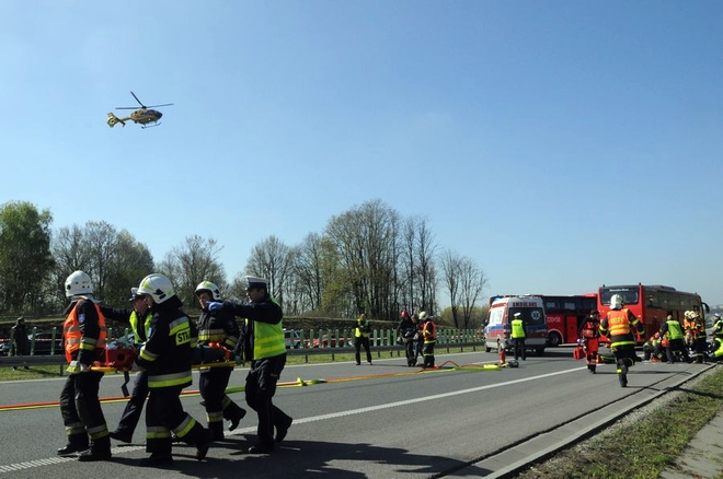 Wypadek dwóch autobusów na A1. To były ćwiczenia, KWP Katowice