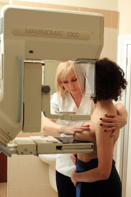 Która z pań kończy w 2015 roku 50 lat? Pora na bezpłatne badanie mammograficzne!, Materiały prasowe