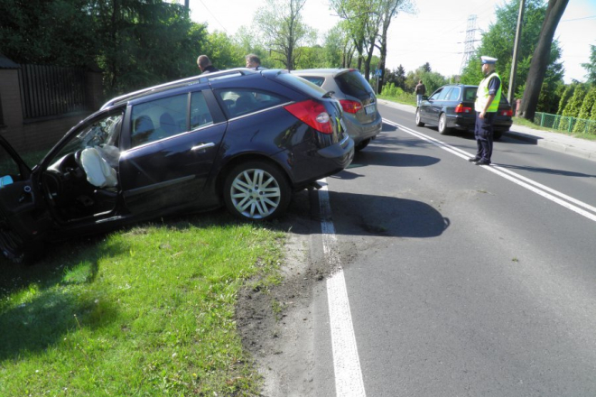 Wypadek drogowy na ul. Boguszowickiej. Kierowca nie ustąpił pierwszeństwa, KMP Rybnik