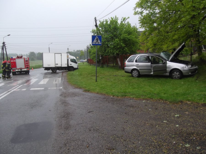 Wypadek w Pstrążnej. 19-latek jest w stanie ciężkim, KMP Rybnik