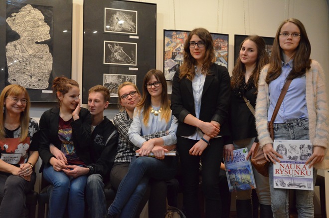 Znamy laureatów Ogólnopolskiego Konkursu Plastycznego „Patrząc”, materiały prasowe