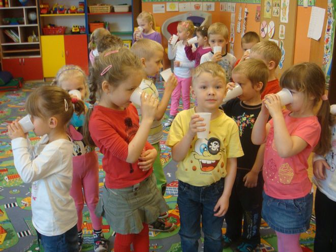 W „Korczaku” dzieci zapraszały rodziców do picia wody, Materiały prasowe