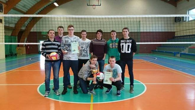 Triumf siatkarzy z „Powstańców” w turnieju o Puchar Przewodniczącego Rady Powiatu Rybnickiego, I LO
