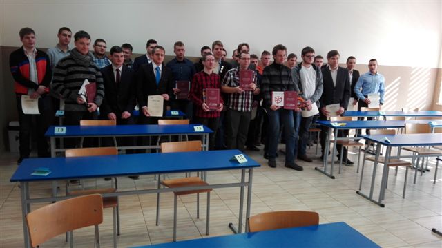 Świetny debiut uczniów rybnickiego „Tygla” w konkursach w Dąbrowie Górniczej, materiały prasowe ZST