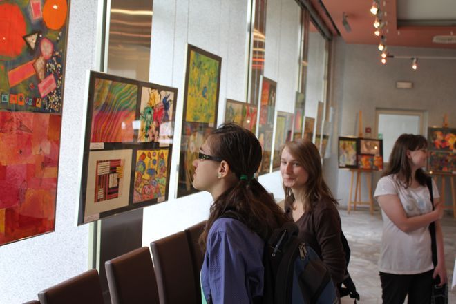 Prace można oglądać w holu Rybnickiego Centrum Kultury