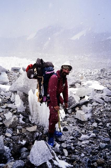 Mount Everest, K2 i Broad Peak z Alkiem Lwowem, Archiwum A. Lwowa