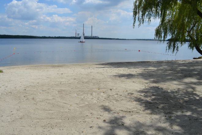 W Rybniku prawie jak nad morzem. Powstała pierwsza legalna plaża w naszym mieście. Można też się kąpać!, Bartłomiej Furmanowicz