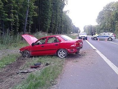 Wypadek na Raciborskiej, 5 osób w szpitalu (zdjęcia), KMP w Rybniku