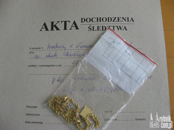 Wczoraj w Łukowie Śląskim kryminalni z Rybnika zatrzymali 23-letniego mężczyznę, który 10 września włamał się do lombardu w Rybniku, skąd ukradł złotą biżuterię oraz gotówkę